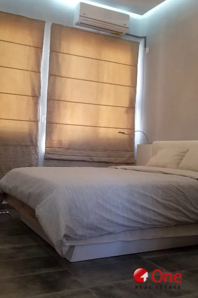 Magamistoad - Renovated Penthouse with Balcony in Pireas Centre