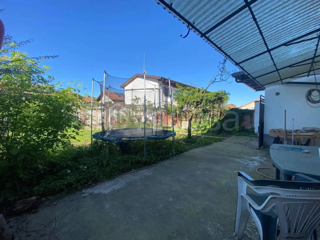 Aed - Rustic Villa with Private Garden in Carignano