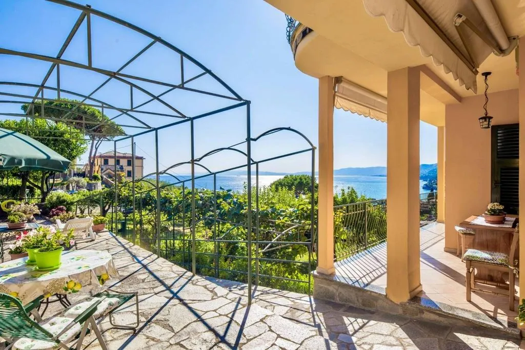 Terrass - Luxury Villa with Panoramic Sea View in Camogli
