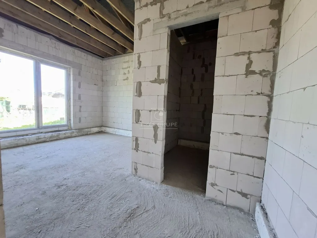 Toad - Masonry House with Garden in Dercekliai