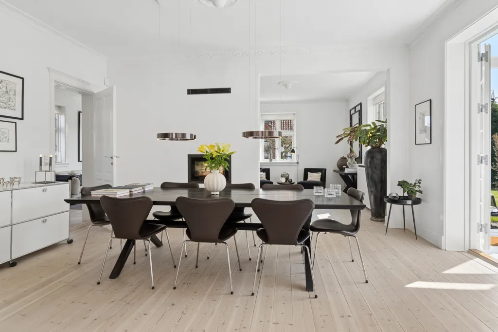 Salle à manger - Classical Mason's Villa in Gentofte