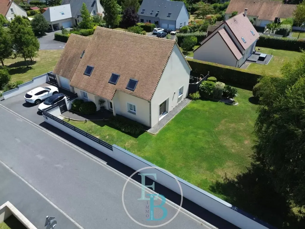 Õhuvaade - Family House with Solar Panels in Calvados