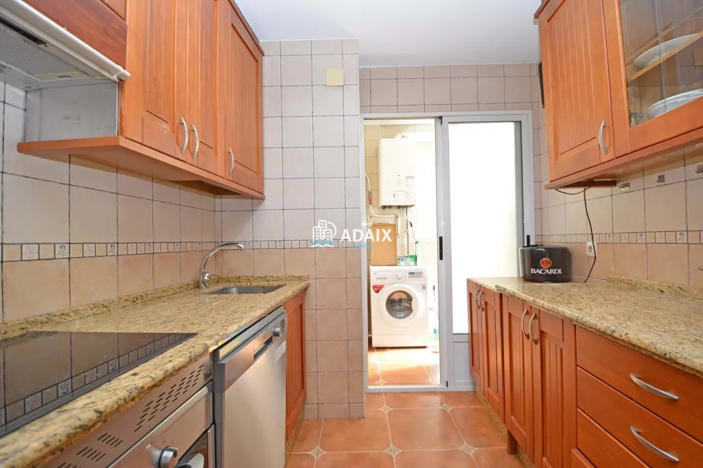 Cuisine - Student Flat with Central Location in Cáceres