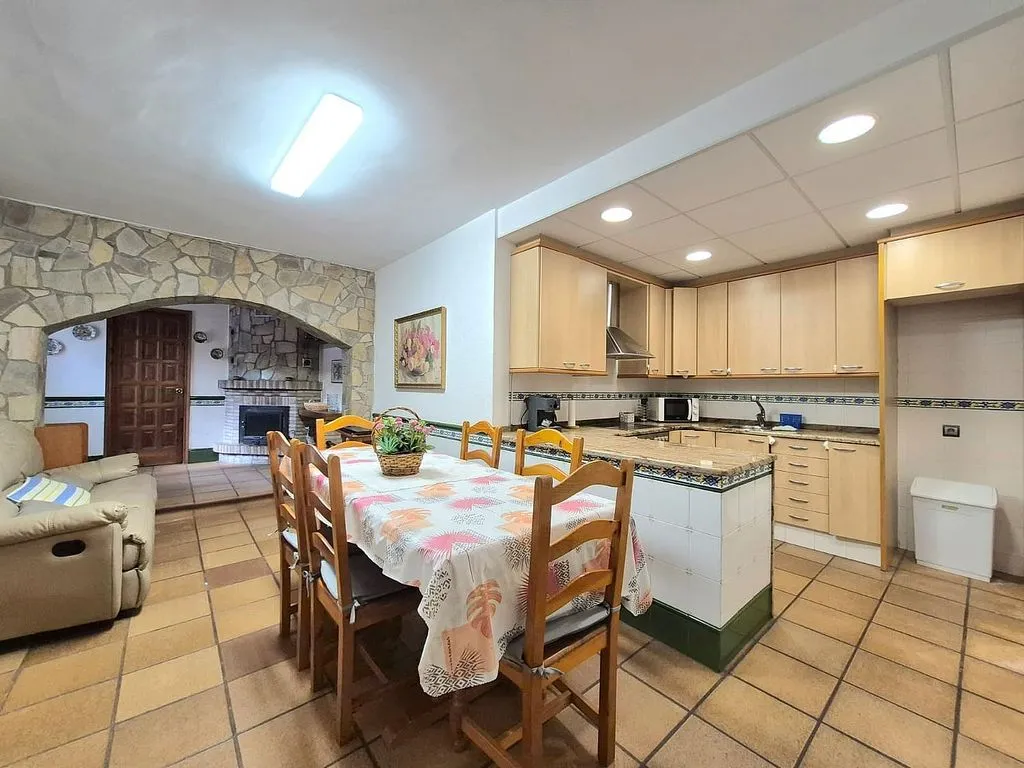 Söögituba - Chalet with Pool and Terrace in Cervelló