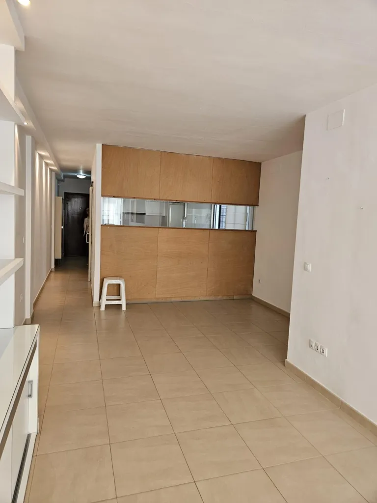 Elutuba - Flat with Balcony in Seville's Macarena