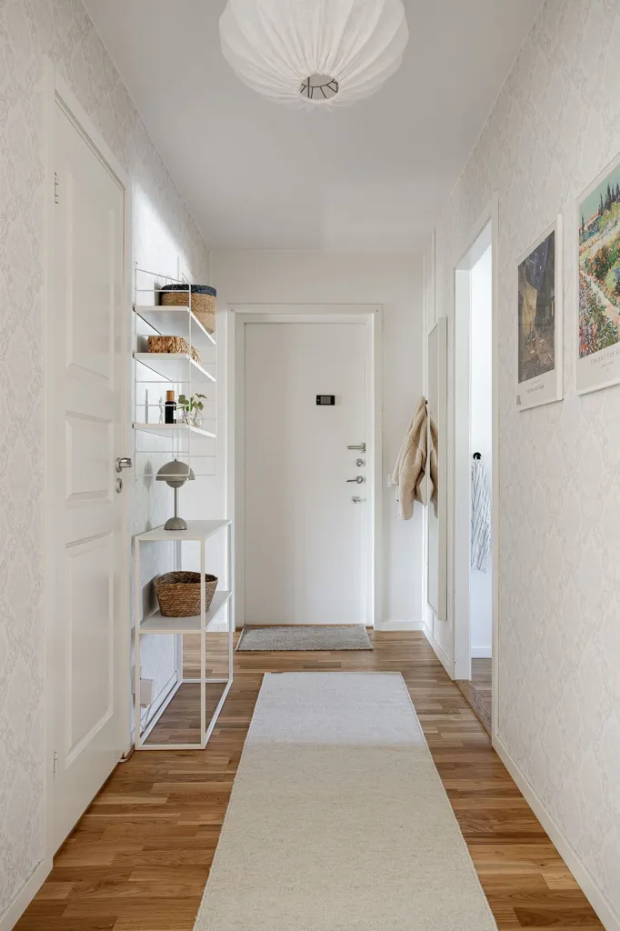 Hallway - Renovated Flat with Balcony in Sundsvall