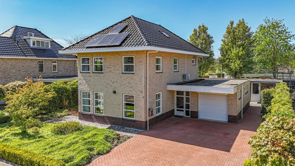 Õhuvaade - Modern Free-Standing House with Garage in Emmeloord