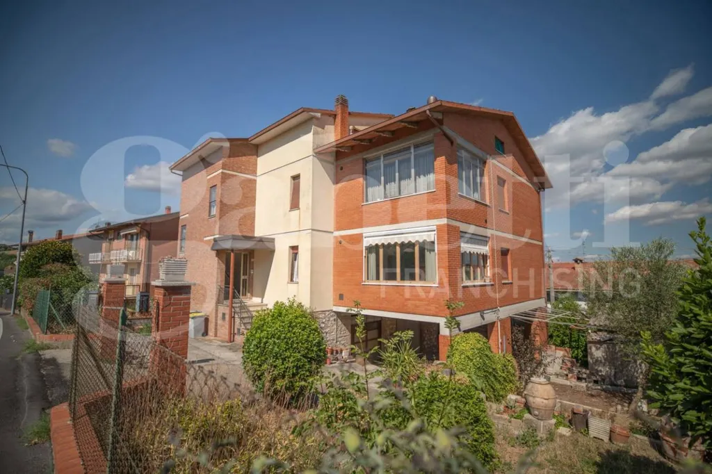6-room property in Perugia