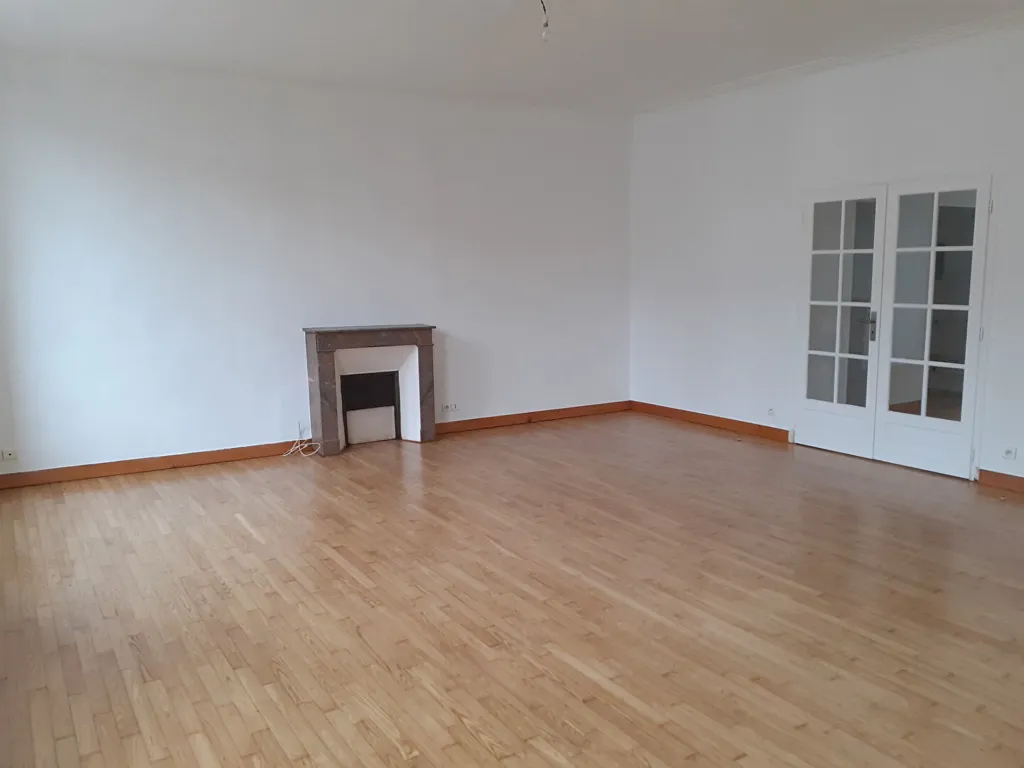Séjour - Appartement 3 Pièces avec Jardin à Quimperlé
