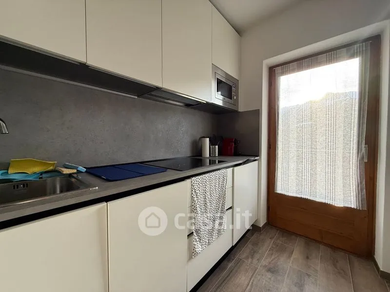Cucina - Rustic Bilocale with Panoramic Terrace in Valdidentro