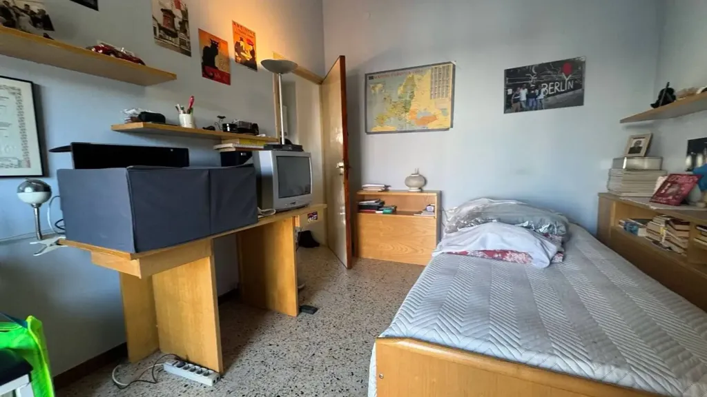 Magamistoad - Terraced House with Balcony in Corridonia
