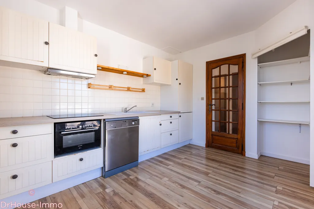 Cuisine - Maison avec Terrasse à Arcades dans Domaine Privé à Cogolin