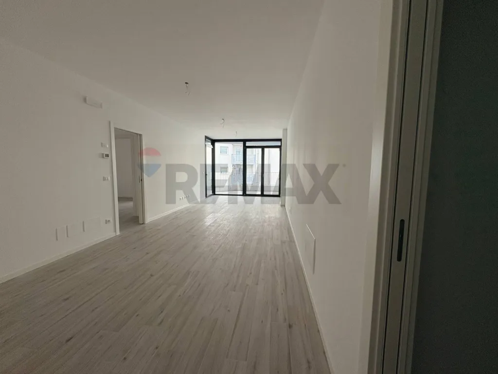 Stanze - Modern Triplex with Terraces in Trieste