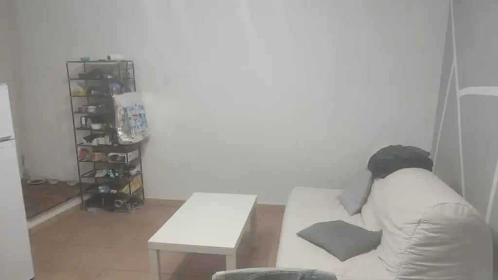 Elutuba - Modernised Two-Bedroom Flat with Balcony in Naples
