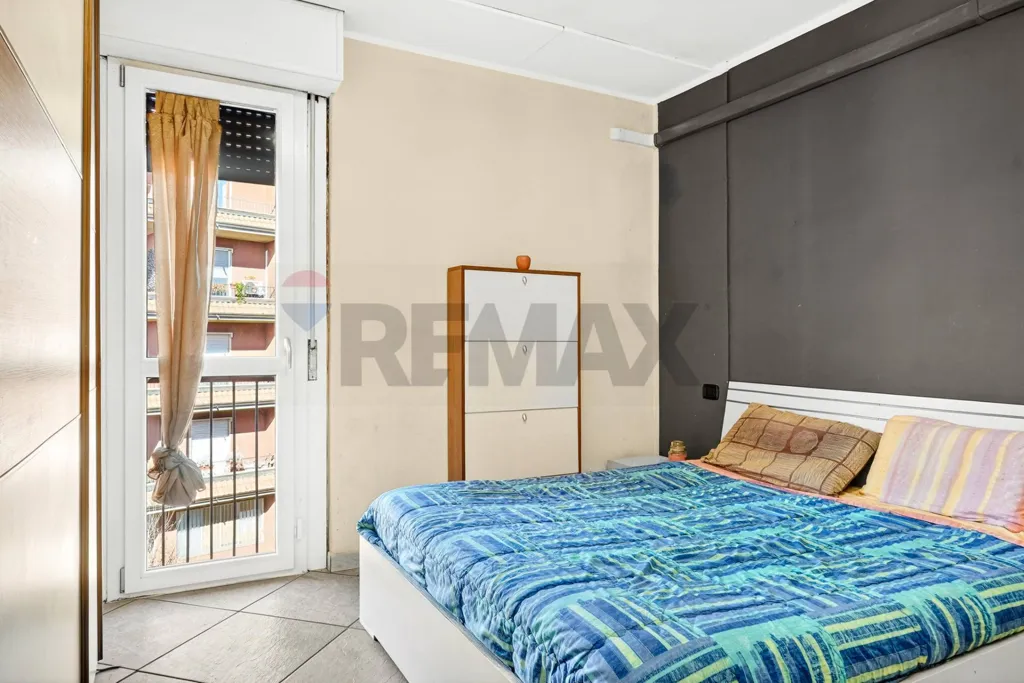 Magamistoad - Modernised Three-Bedroom Apartment, Gorla Minore