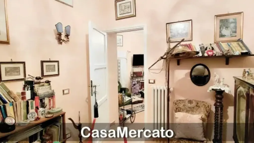 Kabinet - Quadrilocale with Courtyard in Rocca di Papa