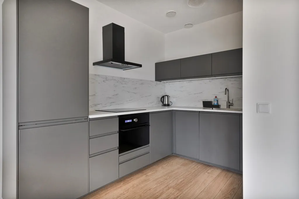 Cucina - Bright 2-Bedroom Apartment in City Centre