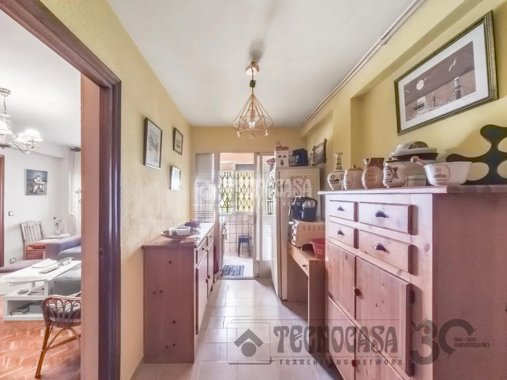 Esik - Flat with Nuda Propiedad in Ciudad Lineal
