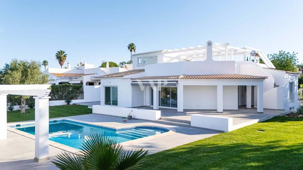 Piscine - Renovated Villa with Pool in Vilamoura
