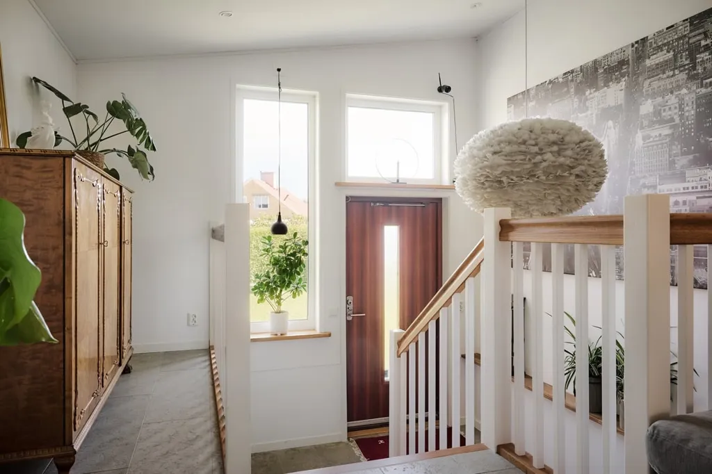 Hallway - Villa with Guest Apartment near Vättern