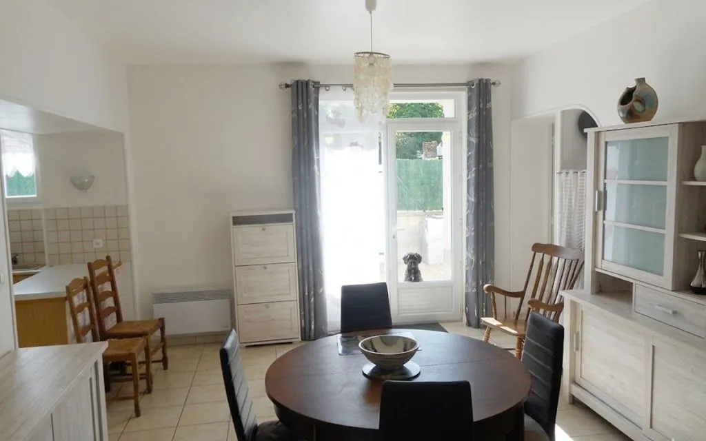 Salle à manger - Appartement T3 avec Cour à Ocquerre