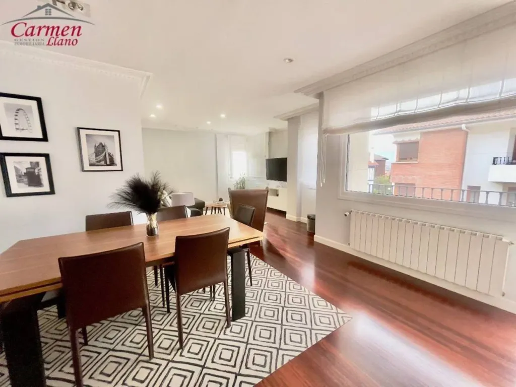 Söögituba - Spacious Apartment with Terrace in Neguri