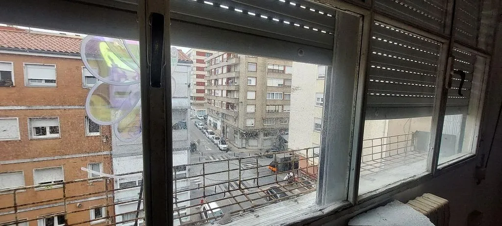Pièces - 3-Bedroom Flat with Views in Torrelavega