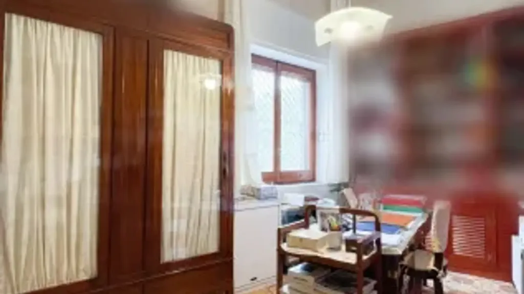 Bureau - Historic Apartment with Sea View in Naples