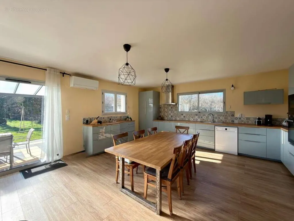 Cuisine - Maison Neuve avec Terrasse à Marsat