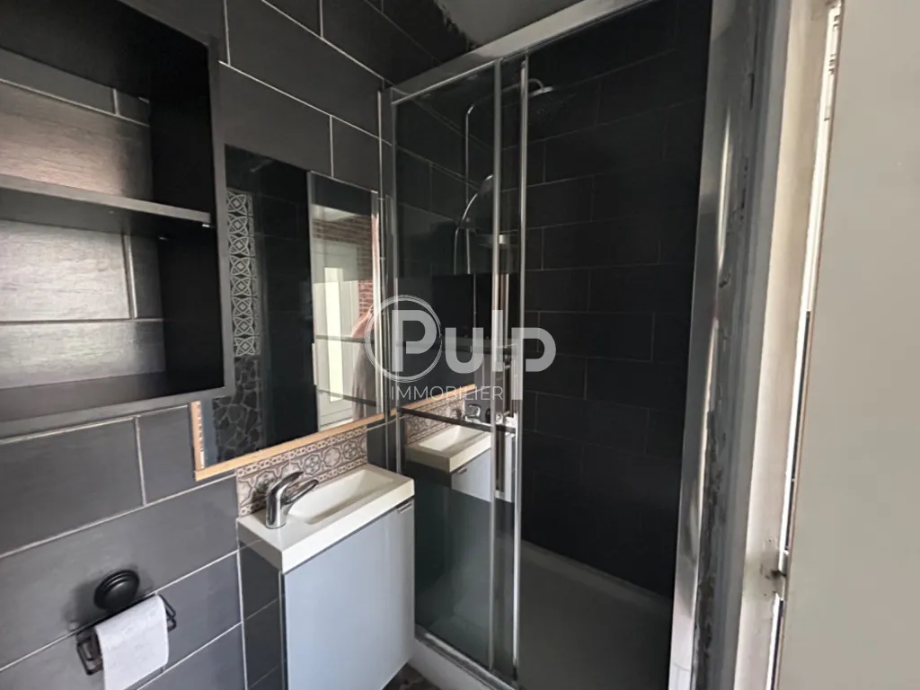 Bathrooms - Meubled T2 in Lens City Centre