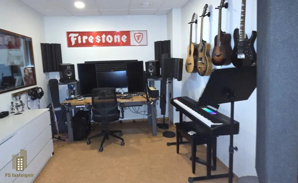 2-toaline kinnisvara asukohas Akureyri