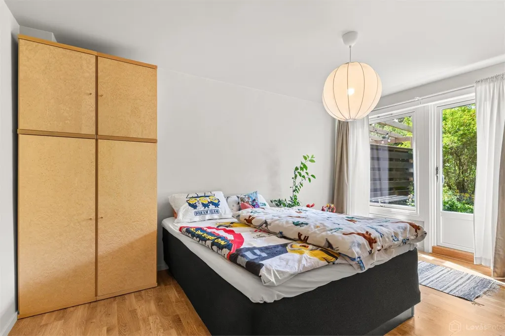 Magamistoad - Family House with Garden and Pool on Ekeberg