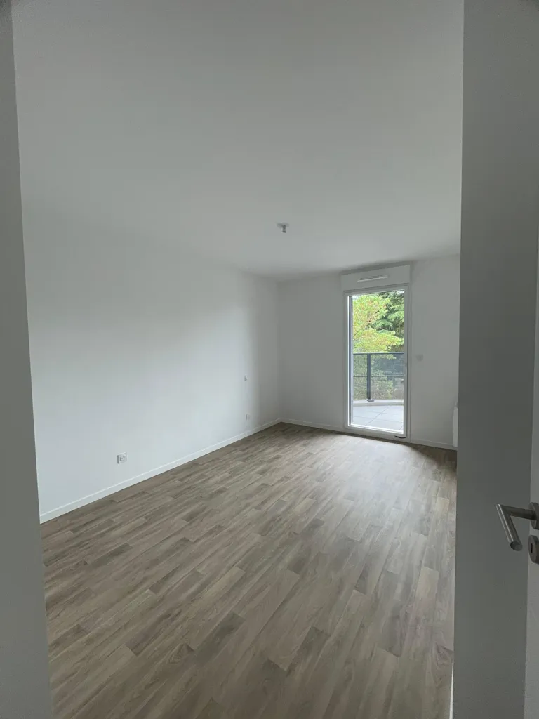 Pièces - Appartement Neuf avec Balcon à Saint-Erblon