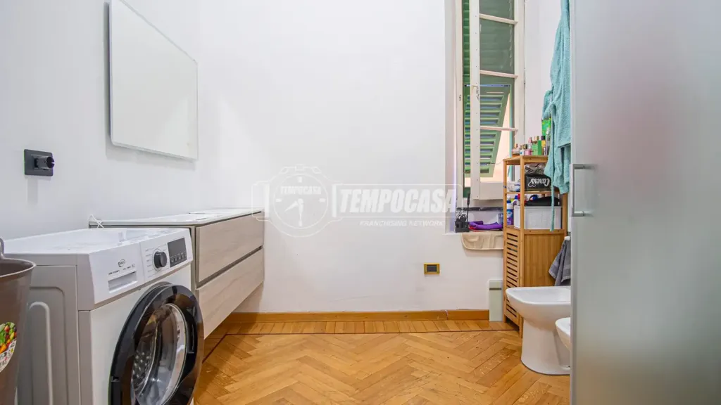 Lavanderia - Historic Apartment with Balcony in Lavagna