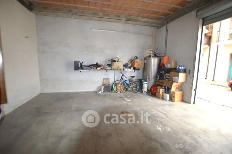 Garage - Four-Room Apartment with Balcony in Lavello