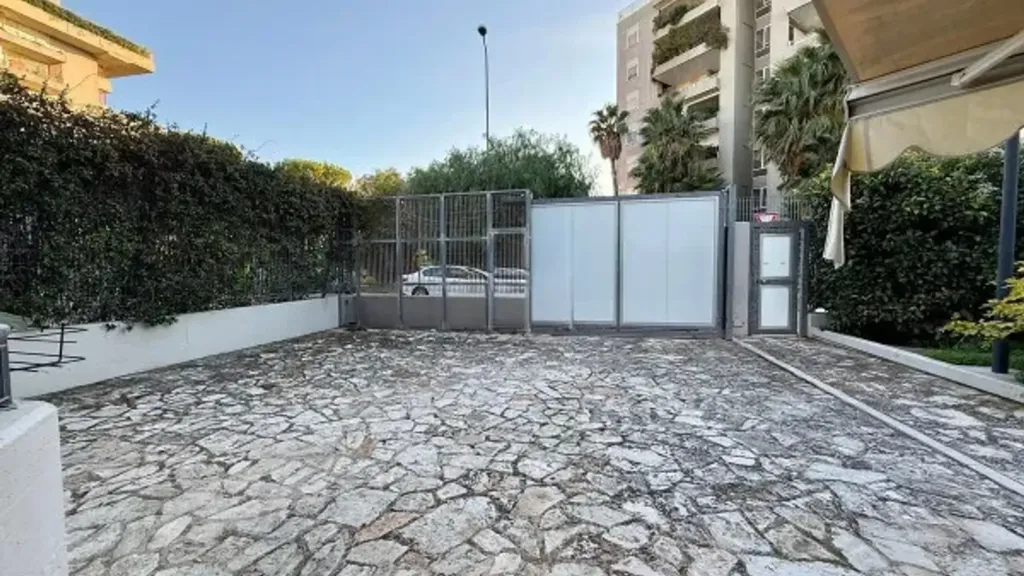 Exterior - Rustic Villa with Garden in Bari