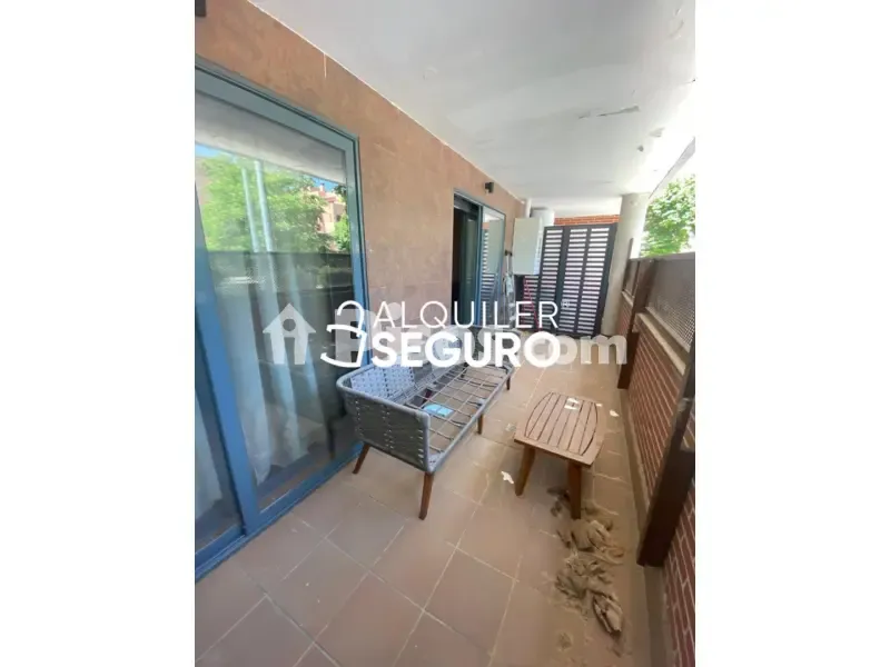 Terrass - Spacious Flat with Terrace in Yebes