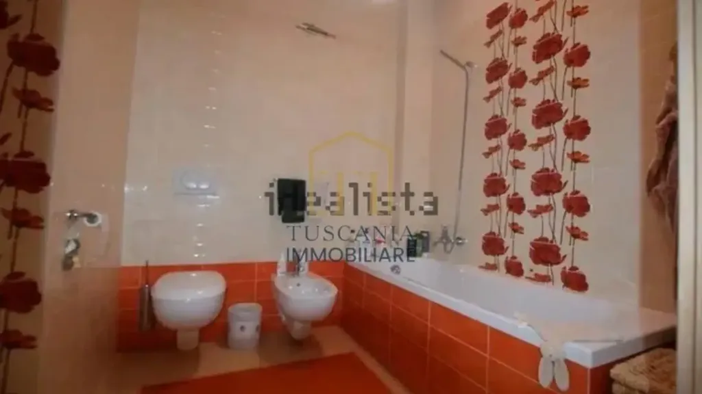 Salles de bain - Terraced House with Solar Panels in Poggibonsi