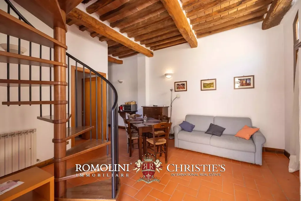 Elutuba - Historic Estate with Castle in Umbria