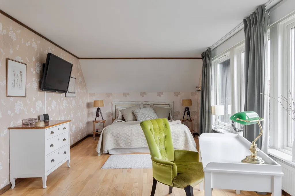 Bedrooms - Architectural Villa with Rental Unit in Väster