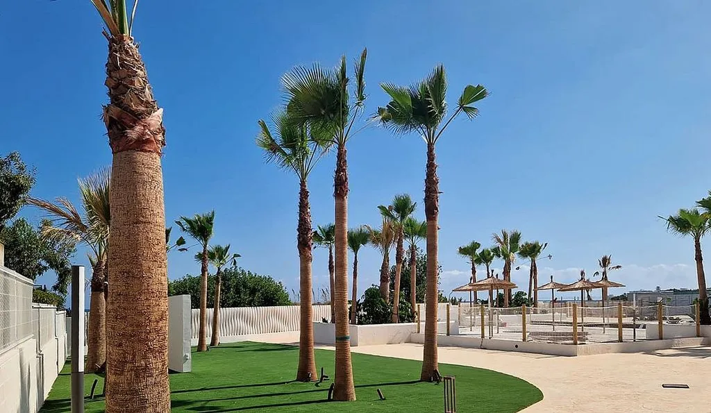Aed - Beachfront Apartment with Pool in Dénia