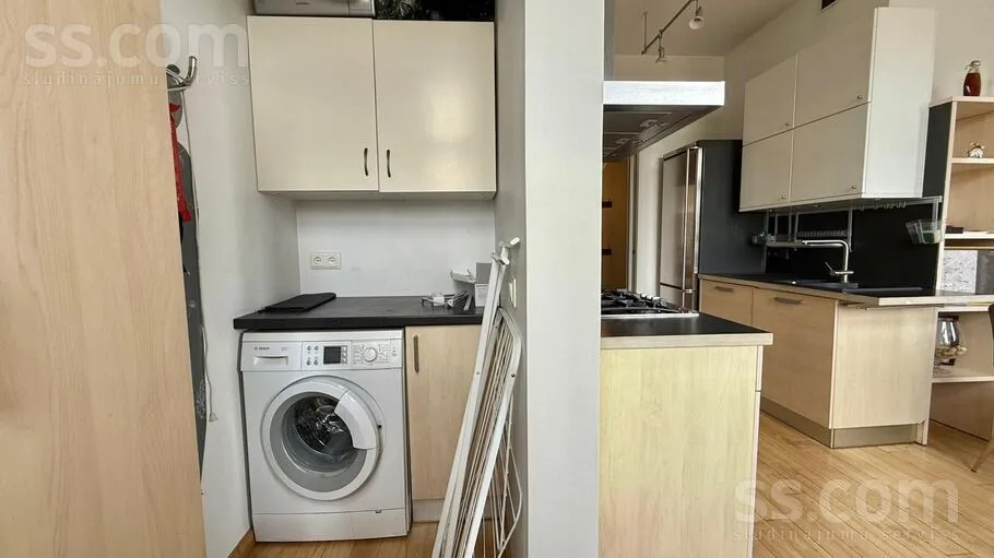 Appartement 4 pièces à Rīga