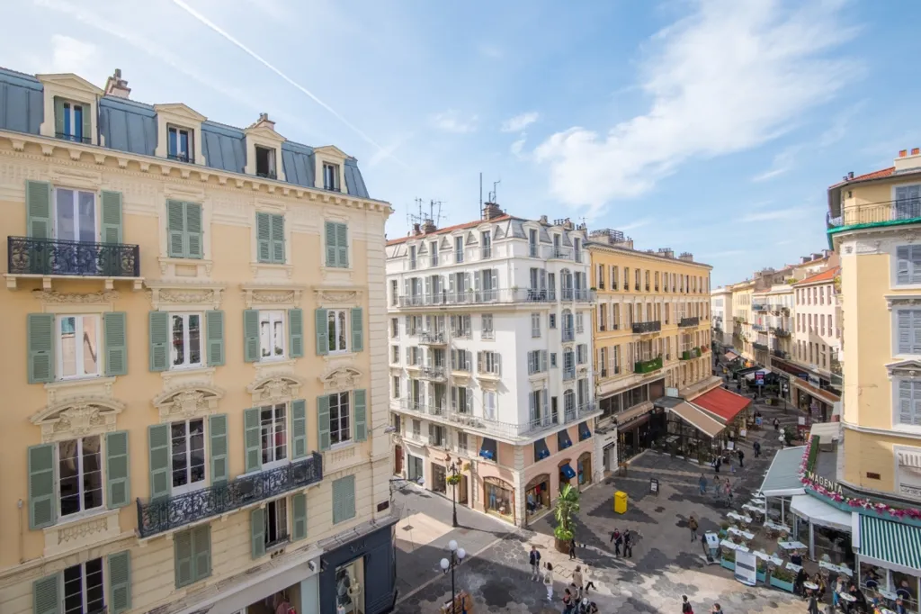 Balcone - Apartment with Balcony in Nice Carré d'Or