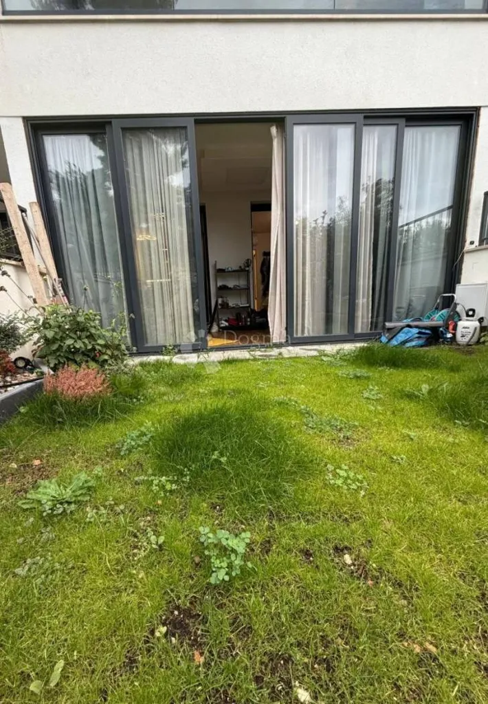 Giardino - Modern Studio with Garden in Duilovo, Split