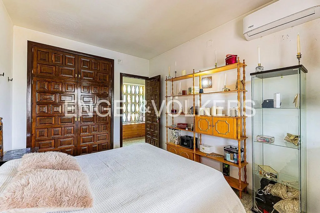 Magamistoad - Single-Storey Chalet with Pool in El Parc de Cubelles
