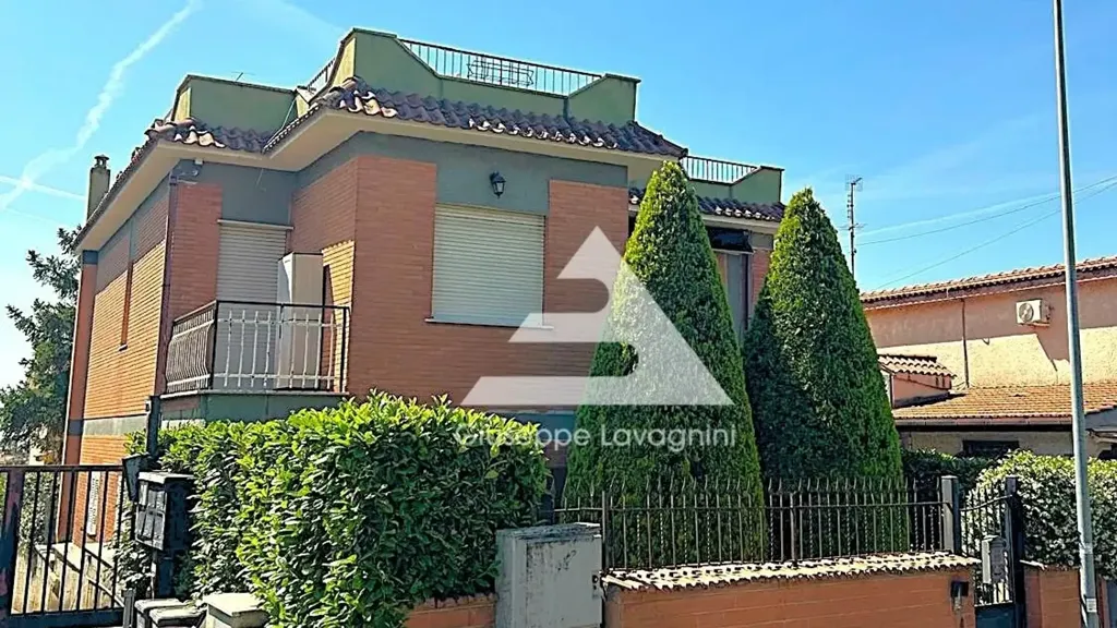 Extérieur - Quadrilocale with Balconies in Albano Laziale
