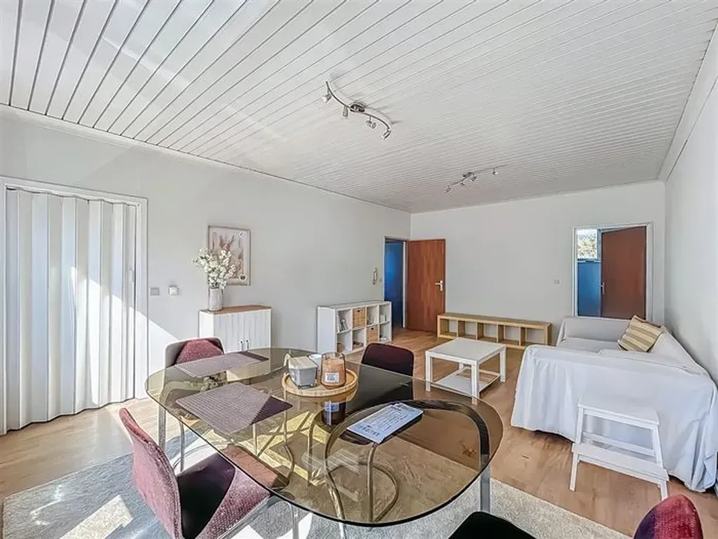 Dining Room - Apartment with Private Courtyard in Binche