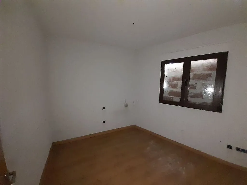 Toad - Terraced House with Terrace in Torrelaguna