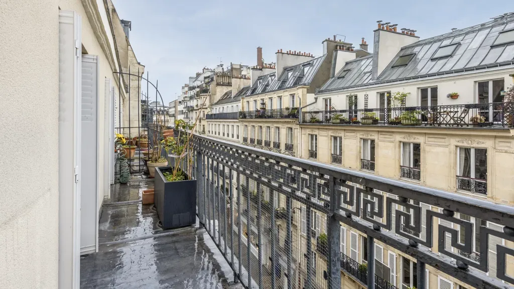 Balcone - Luxury Duplex with Balcony in Paris 9th