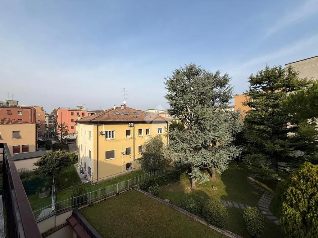 Jardin - Apartment with Balcony and Garden in Brescia